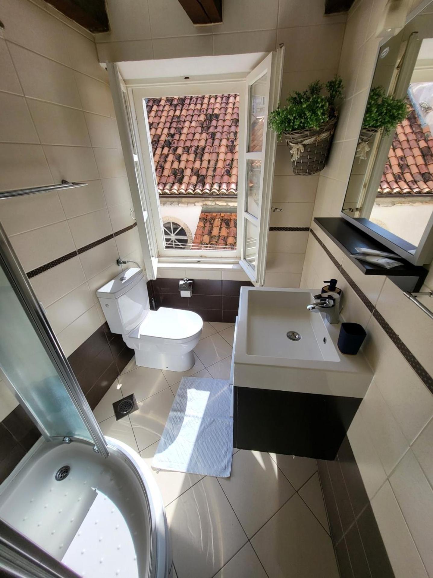 Apartment Exclusive
